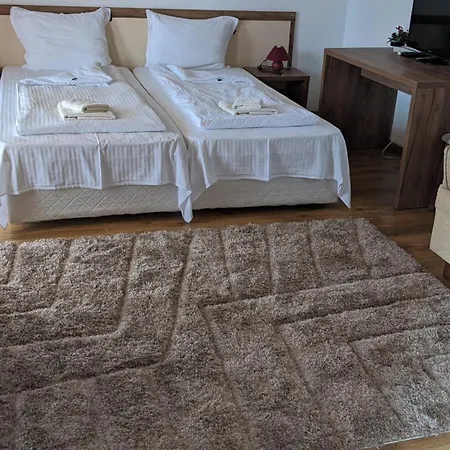 туристически комплекс магура 2* Rabisha