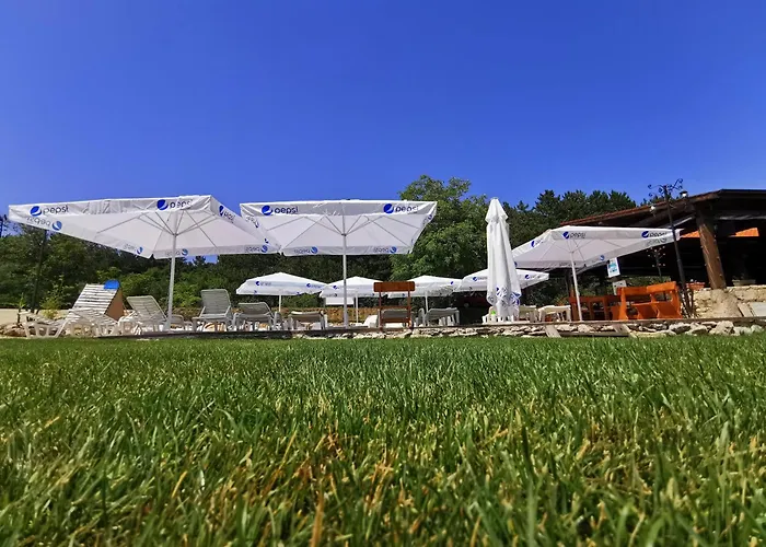 호텔 туристически комплекс магура 2*