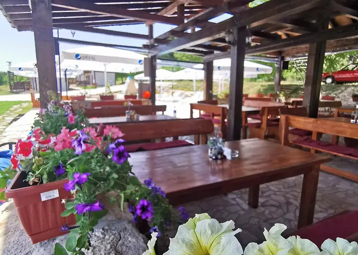 호텔 туристически комплекс магура